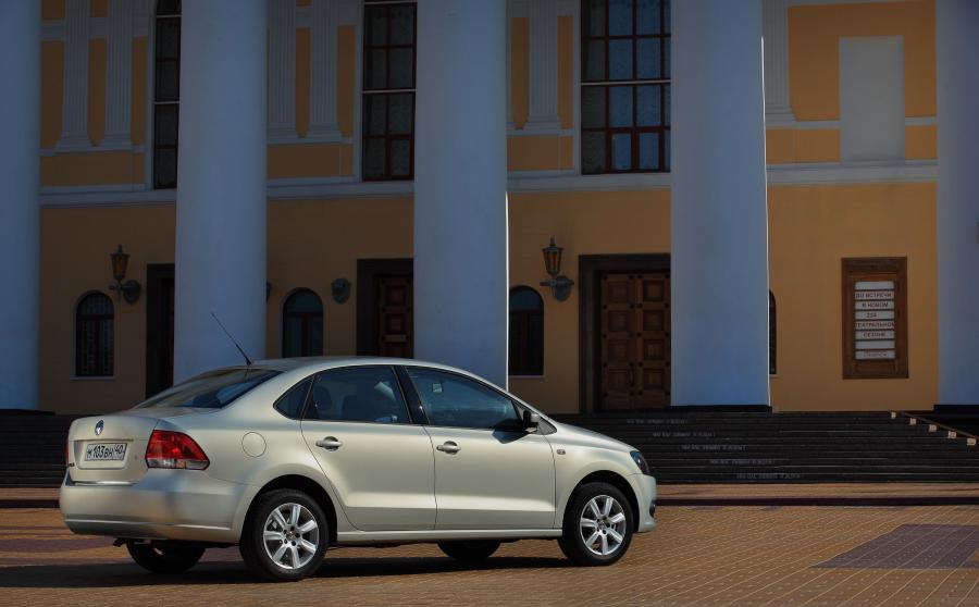  Volkswagen Polo Sedan 2010 года  (фото 107 из 123)